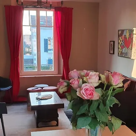Appartements Cdg Joigny Exterior photo