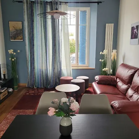 Appartements Cdg Joigny Exterior photo